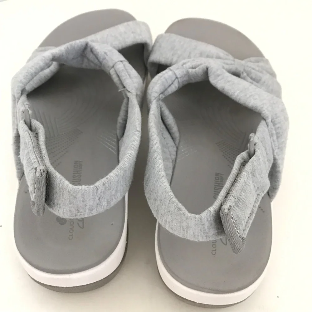 CLOUDSTEPPERS By CLARKS Cushion Soft Sandals Gray Women’s Size 6
